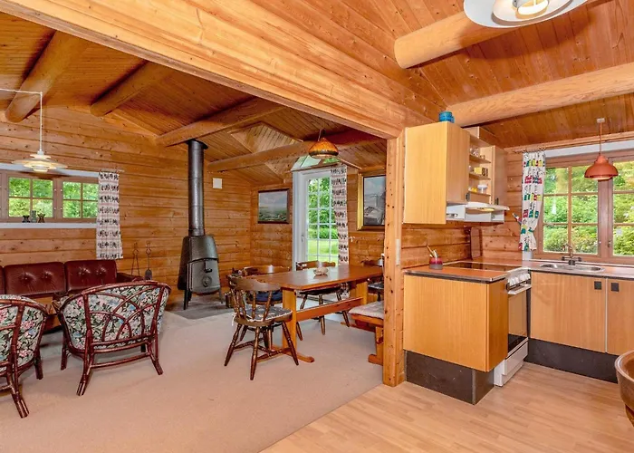 6 Person In Roslev-by Traum * Roslev